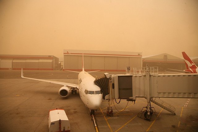  حركة الملاحة في مطار الكويت الدولي "غير مستقرة" بسبب سوء الأحوال الجوية 
