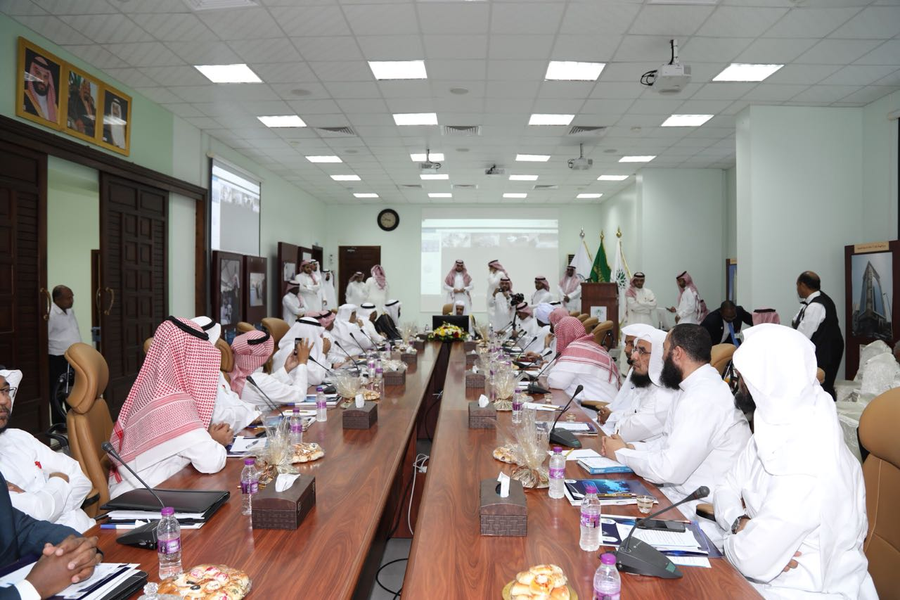 د. العيسى مترئساً اجتماع قيادات الهيئة العالمية للإغاثة والرعاية والتنمية لمواصلة دعم ونصرة لاجئي الروهينغ