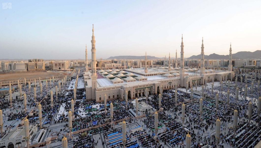 فضل زيارة المسجد النبوي وما يستحب للزائر فعله