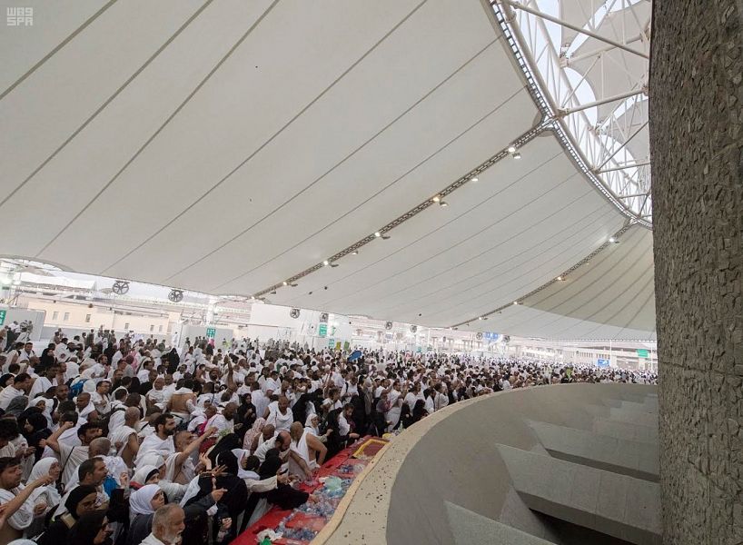 وزارة الحج تدعو الحجاج إلى عدم اصطحاب الأطفال اثناء رمي الجمرات