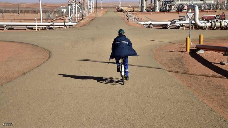 المغرب والجزائر يمددان عقودا لتوريد الغاز