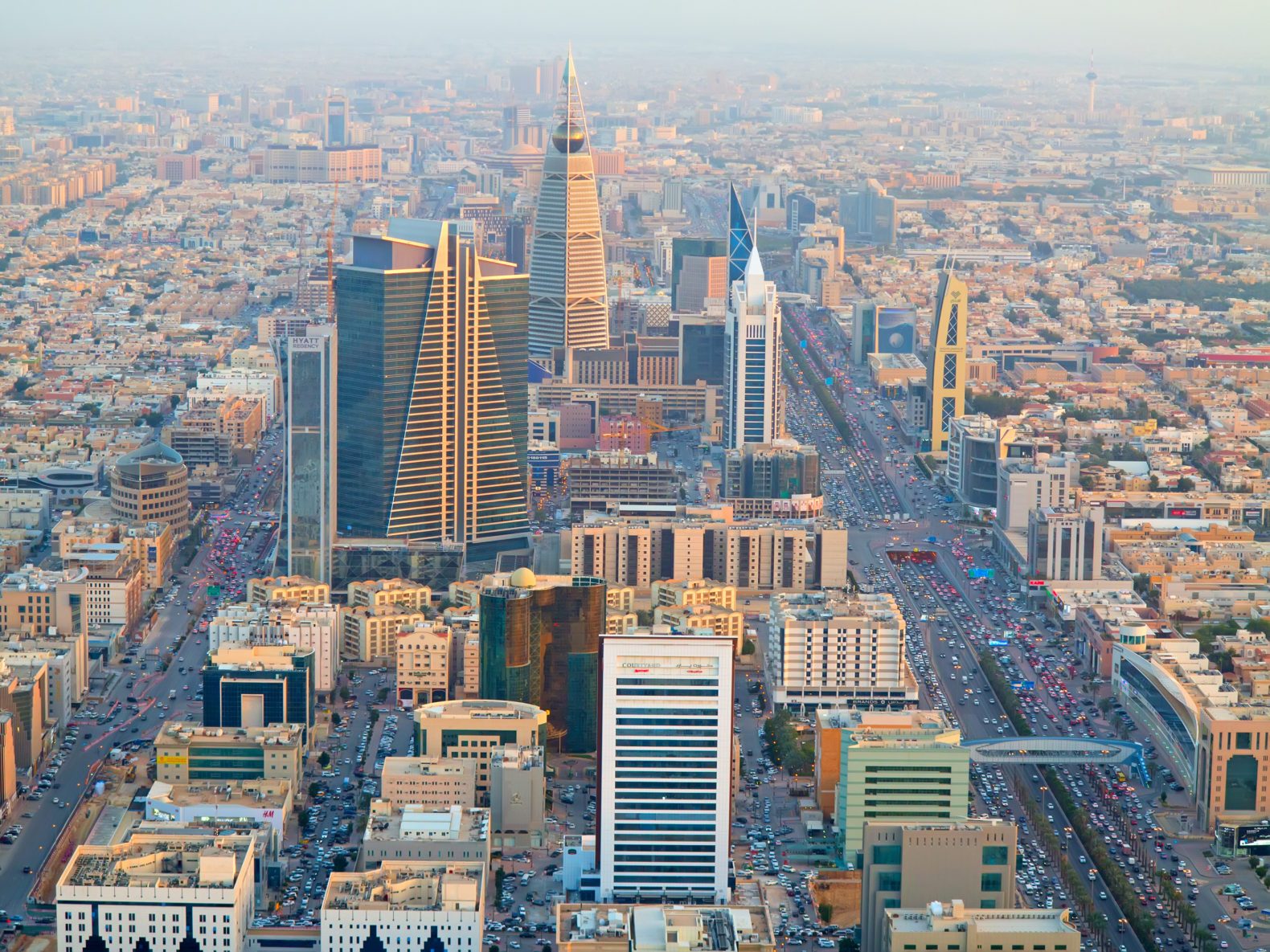 صندوق النقد الدولي يرفع توقعاته لنمو الاقتصاد السعودي للمرة الرابعة إلى 2.2 %