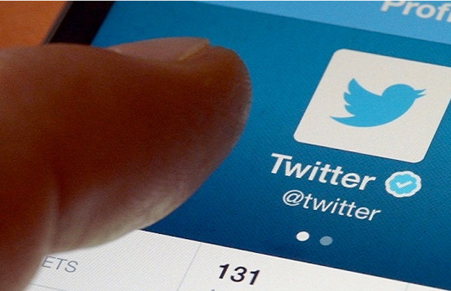 "تويتر" تدرس تعديل الأخطاء الكتابية في التغريدات