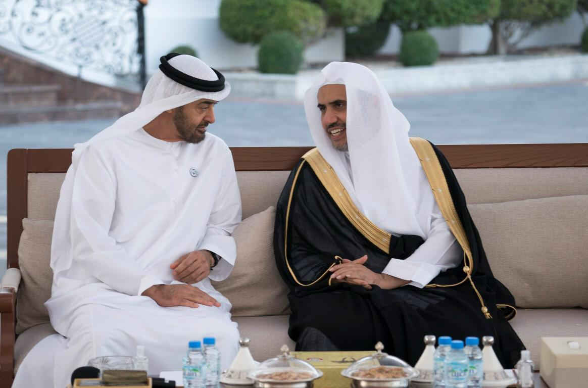 الشيخ محمد بن زايد يستقبل د.العيسى 