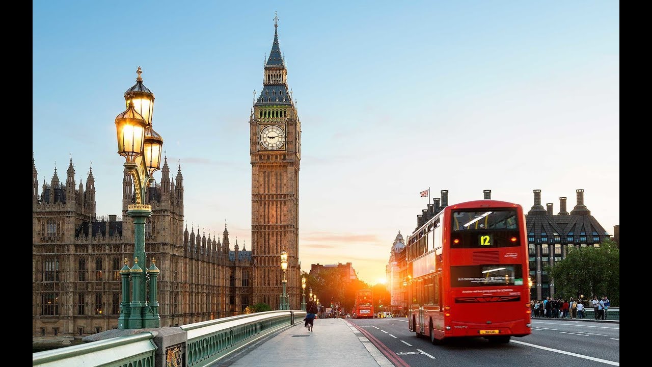 اختتام أعمال المؤتمر العالمي " القرآن الكريم .. النص ودراساته وترجماته" في جامعة لندن