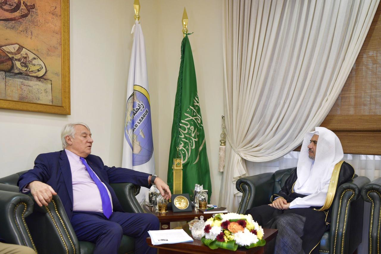 د.العيسى يستقبل وفداً برلمانياً فرنسياً ورئيس أكاديمية أوزبكستان الدولية 