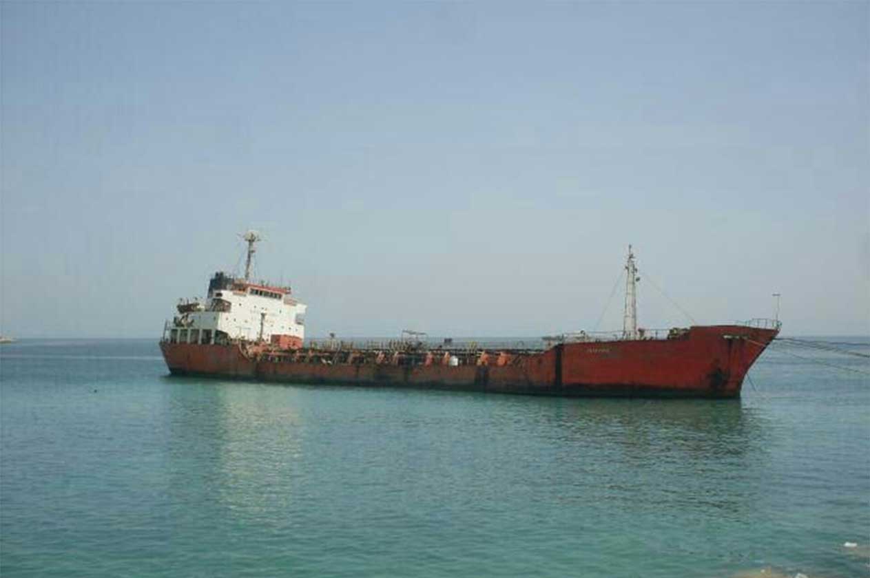 العثور على سفينة ركاب يمنية تعرضت لخلل فني بسقطرى بعد يومين من اختفاءها
