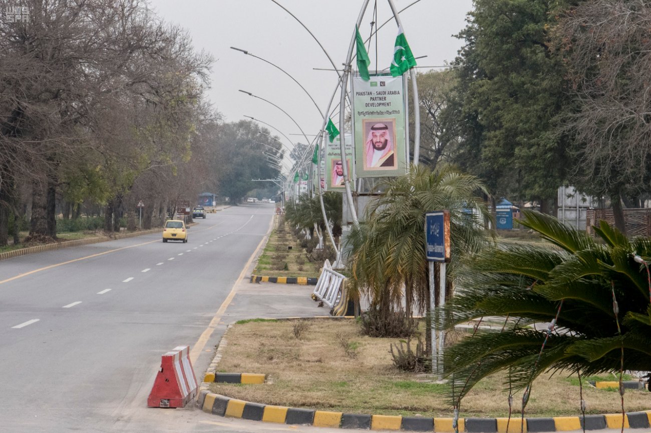 ولي العهد السعودي يوجه بإنشاء مركز صحي باسم الشهيد الباكستاني فرمان خان 