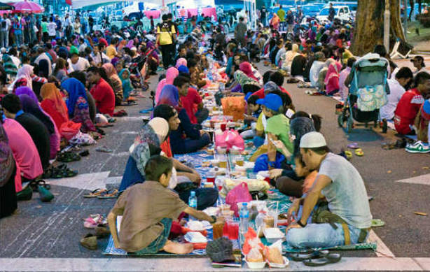 داعية ماليزي ينوه بما تقدمه المملكة للمسلمين في العالم