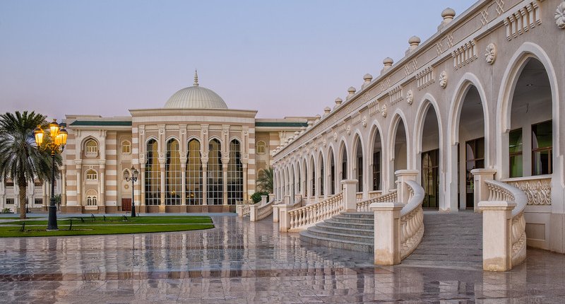 جامعة الشارقة