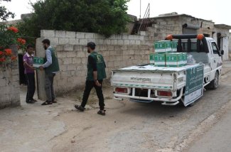 توزيع سلة رمضانية