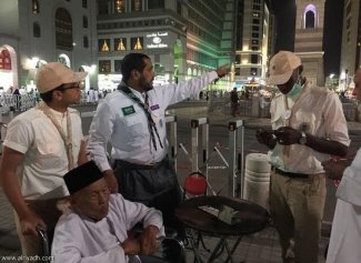 أكثر من 200 كشاف لخدمة زوار المسجد النبوي