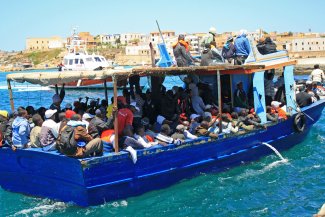 قوارب المهاجرين