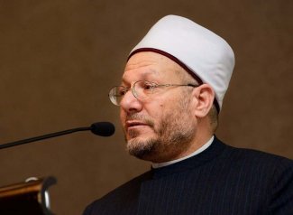 مفتي الديار المصرية يهنئ القيادة بنجاح موسم الحج