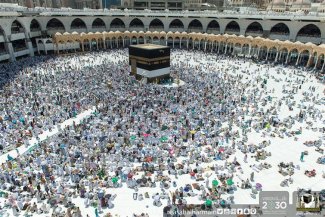 إمام المسجد الحرام :أنتم ترتقبون مشرئبين موسما من أعظم مواسم العام ونسكا من خير مناسك الدين 