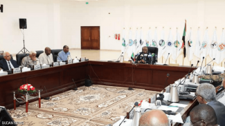 السودان يتوقع انخفاض العجز إلى 3 بالمئة في 2019