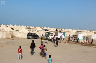 مركز الملك سلمان للإغاثة يدشن المرحلة الثانية لمشروع المياه والإصحاح البيئي لنازحي الحديدة