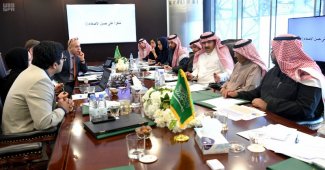 سفير خادم الحرمين الشريفين لدى اليمن يعقد ورشة عمل مع ممثلي البنك الدولي