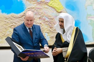  وزير شؤون شمال القوقاز الروسي يلتقي د.العيسى.