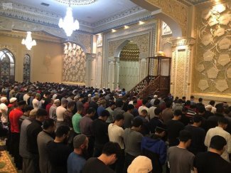 أربعة آلاف مُصَل يشهدون صلاة التراويح في أكبر مسجد في قيرغيزستان