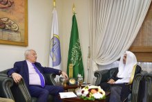 د.العيسى يستقبل وفداً برلمانياً فرنسياً ورئيس أكاديمية أوزبكستان الدولية 