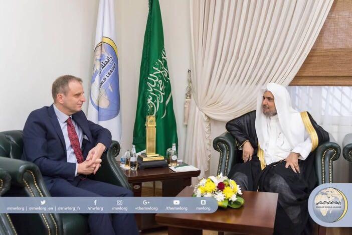 Le Secrétaire Général rencontrant ce matin l'Ambassadeur du Royaume de Hollande au Royaume d'Arabie Saoudite M. Joost Reintjes.