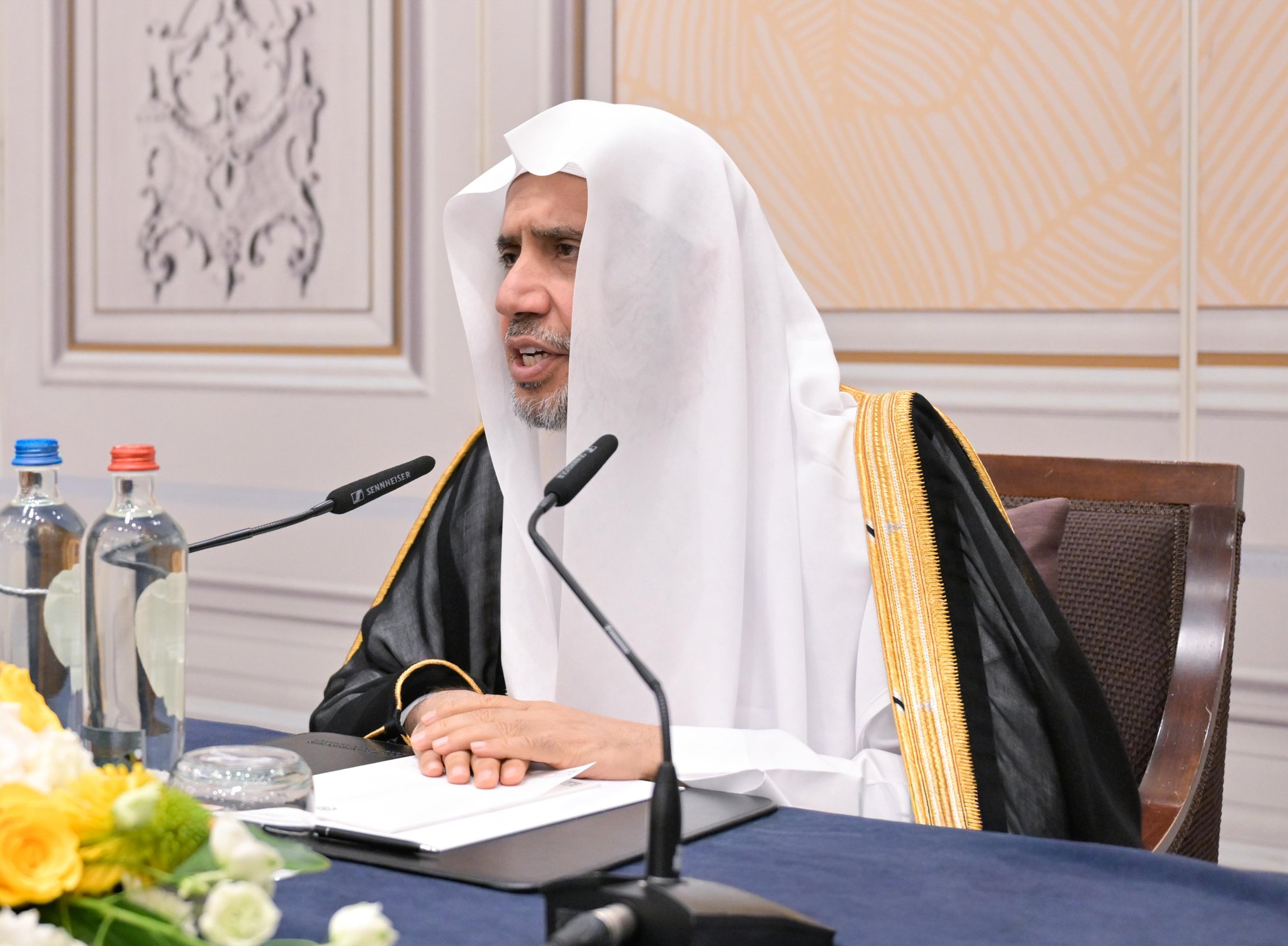 التقى معالي الأمين العام، رئيسُ هيئة علماء المسلمين، فضيلةُ الشيخ د. ⁧‫محمد العيسى‬⁩ ‬⁩، في العاصمة البلجيكية "بروكسل"، قياداتِ المُكَوِّن الإسلامي في بلجيكا، وعددًا من فعالياتِه المُجتمعية التقى معالي الأمين العام، رئيسُ هيئة علماء المسلمين، فضيلةُ الشيخ د. ⁧‫محمد العيسى‬⁩ ‬⁩، في العاصمة البلجيكية "بروكسل"، قياداتِ المُكَوِّن الإسلامي في بلجيكا، وعددًا من فعالياتِه المُجتمعية