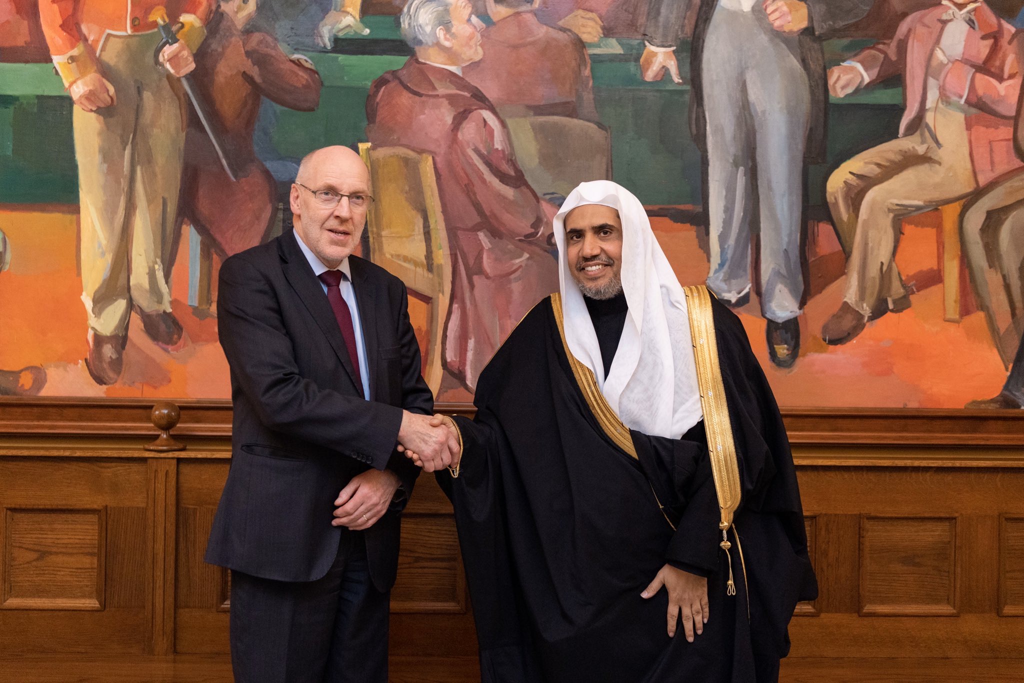 آئس لينڈ كى پارليمنٹ نے صدر كى موجودگی میں عزت مآب شیخ ڈاكٹر ⁧‫محمد العيسى‬⁩ كى ايک اہم مكالمہ سيشن ميں ميزبانى كى