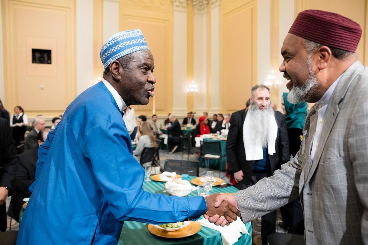 رابطة العالم الإسلامي تجمع ممثلي الأديان وصانعي السياسات في حفل إفطار رمضان الأول من نوعه بالكونغرس الأمريكي