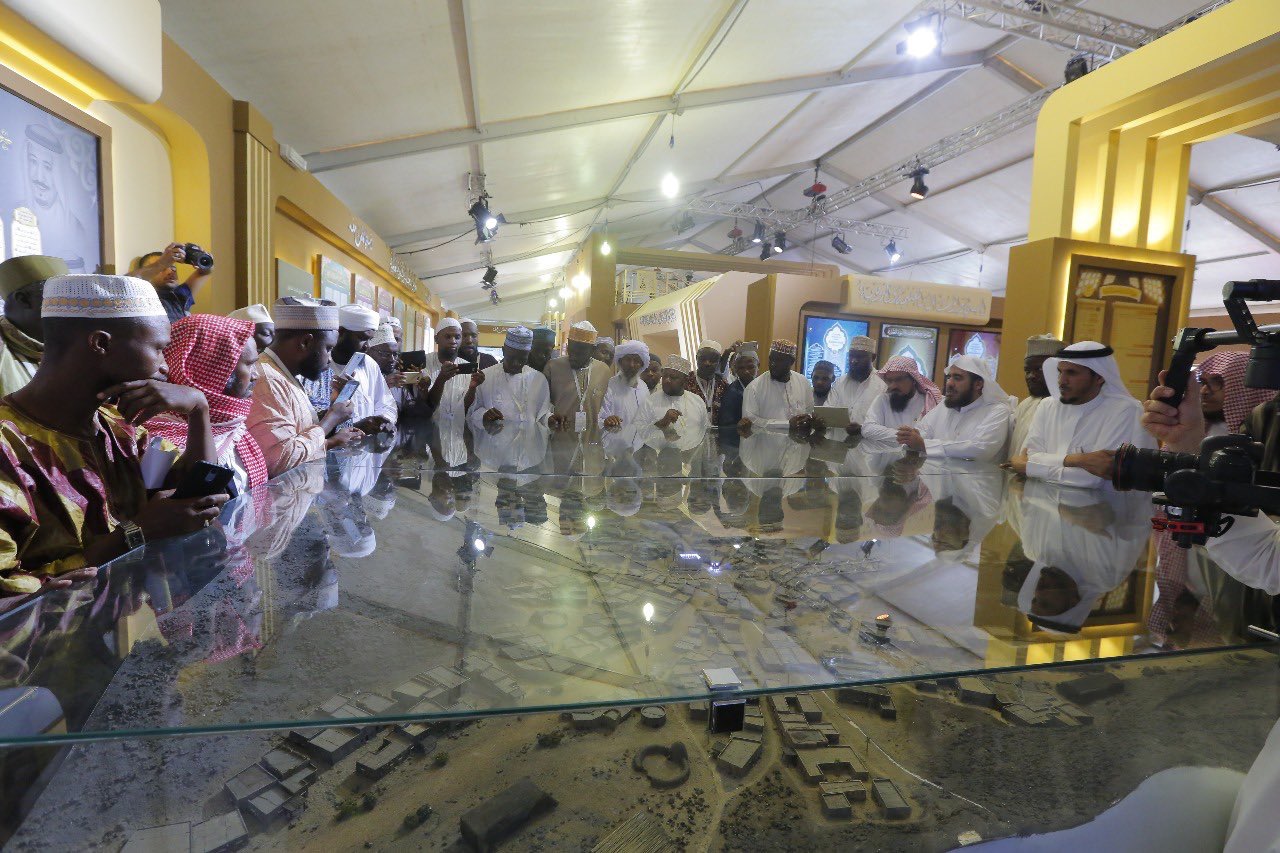‏عدد من الوفود الدولية تزور معرض السيرة النبوية والحضارة الإسلامية. 
