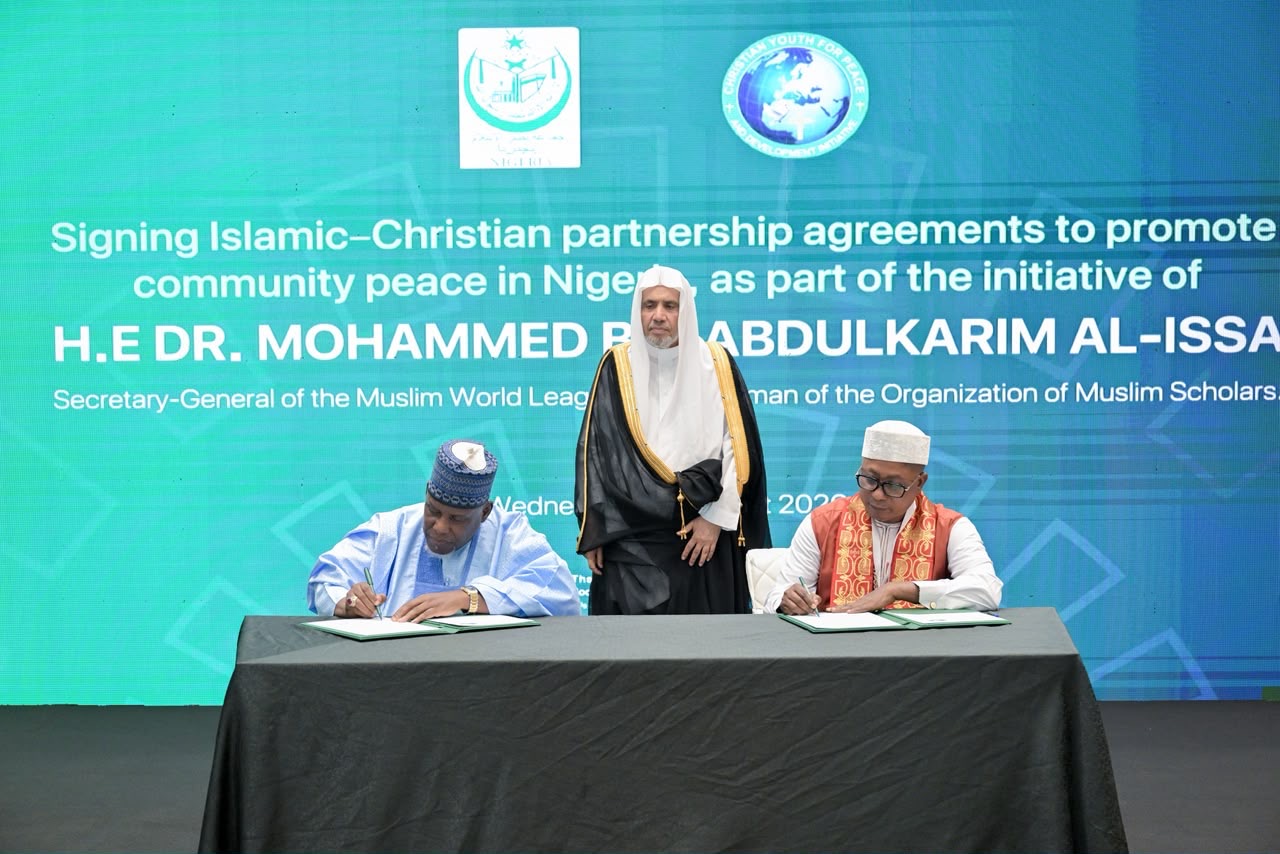 Le Secrétaire général assiste à la table ronde des responsables musulmans et chrétiens du Nigeria et à la signature des accords qui en sont issus