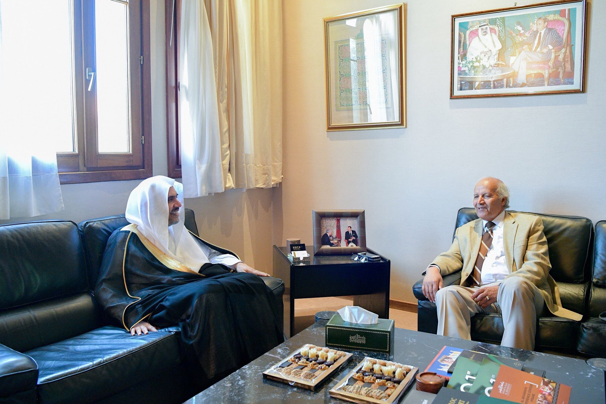 L'Université Alakhawayn au Maroc reçoit le SG de la Ligue Islamique Mondiale D.Mohamed AlIssa où il a eu un une rencontre avec son doyen et ses membres pour traiter de sujets d’intérêt commun.