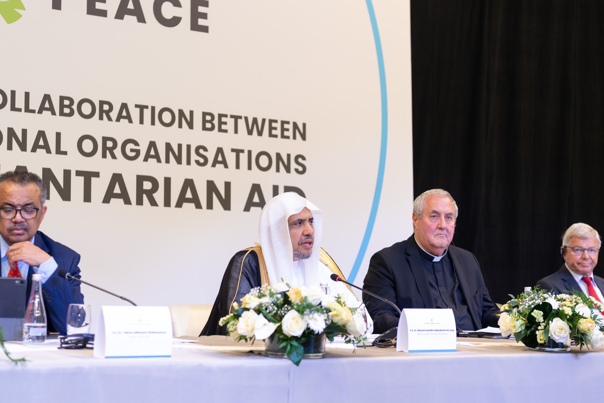 حلّ معالي الأمين العام الشيخ د. محمد العيسى‬⁩ ضيفَ شرفٍ على ملتقى "التعاون بين المنظمات الدولية في المجالات الإنسانية"، في جنيف