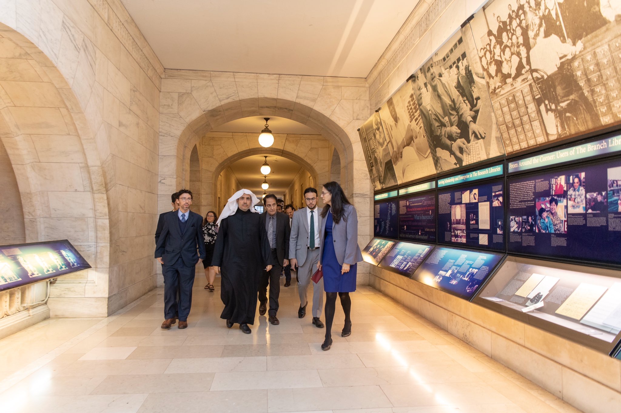 La bibliothèque générale de New York reçoit le D.Mohammad Alissa pour une visite privée.