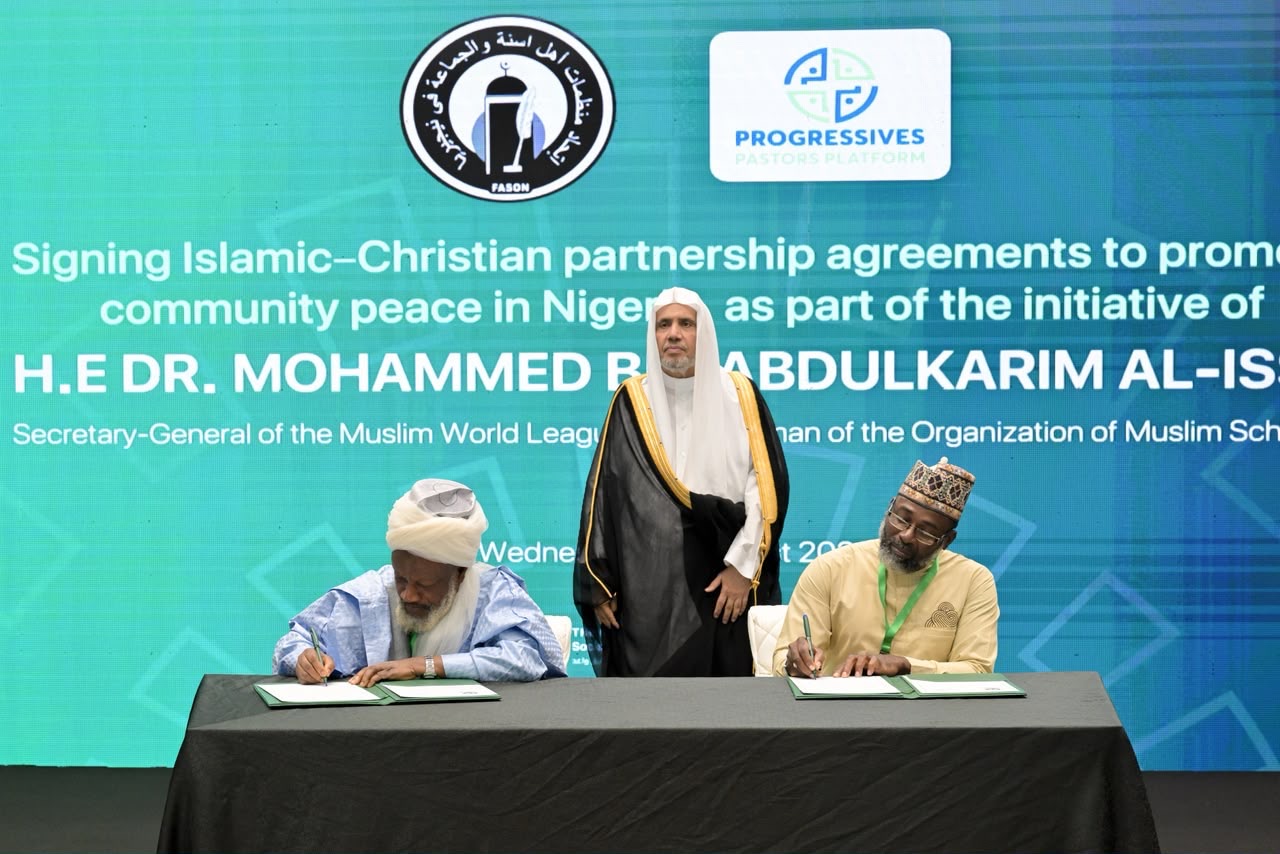 Le Secrétaire général assiste à la table ronde des responsables musulmans et chrétiens du Nigeria et à la signature des accords qui en sont issus