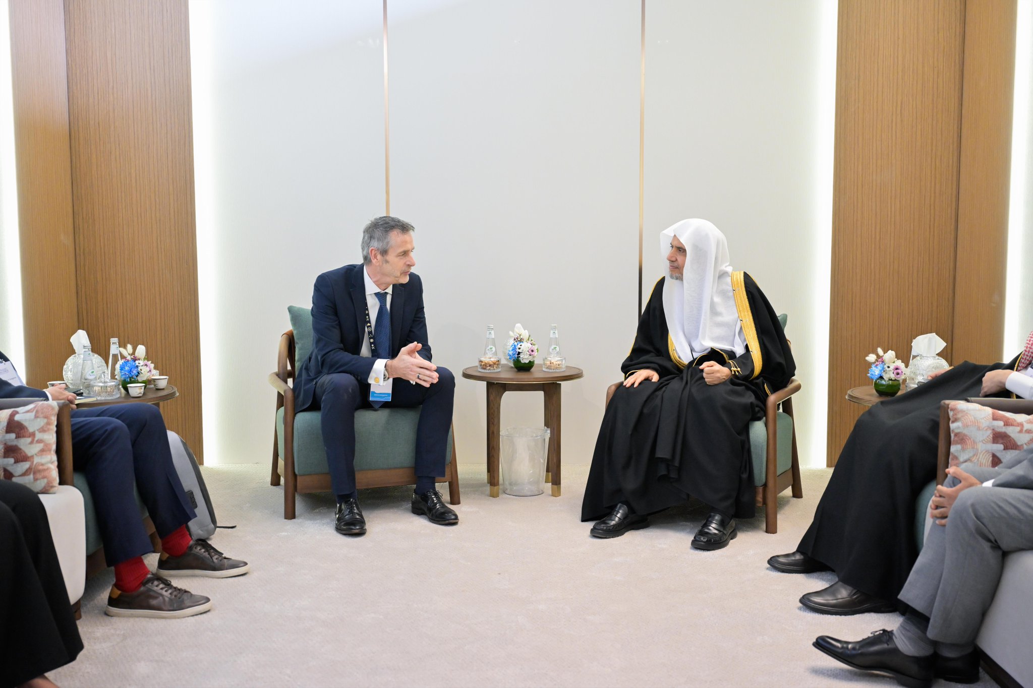 اقاي دكتر شیخ محمد العیسی، با نمایندهٔ ویژهٔ بلژیک در امور خاورمیانه، سفیر یوهان فیرکامن دیدار کرد