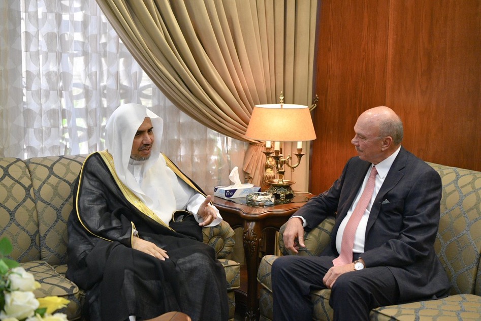 Le Président du Sénat jordanien, M. Faisal Al Fayez, recevant dans son bureau à Amman le SG de la Ligue le cheikh Dr Mohammed Alissa.