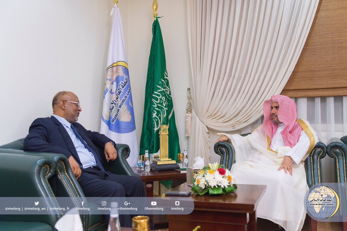 His Excellency the MWL's SG received Mr. Gulam Moshi the Bangladeshi Ambassador to the Kingdom. They discussed issues of common interest