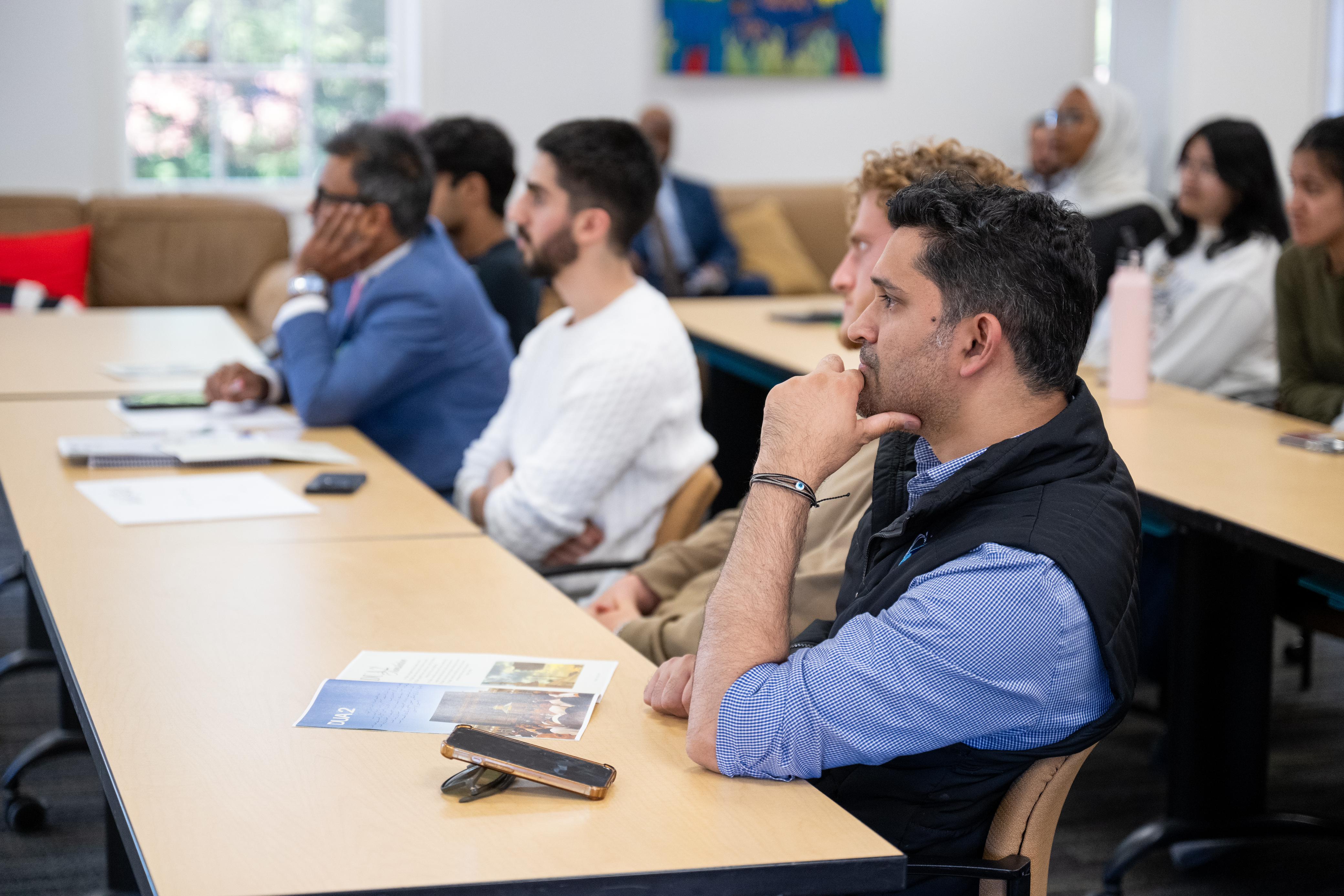 جامعةُ ستانفورد الأمريكية تستضيف محاضرةً لأمين عام رابطة العالم الإسلامي