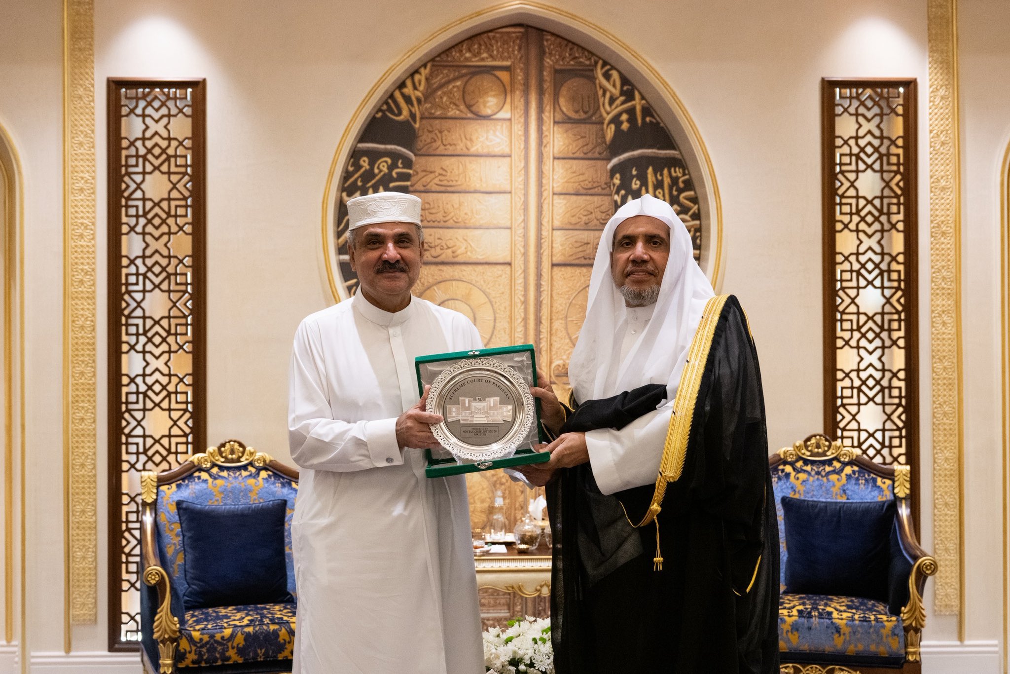 H.E. Sheikh Dr. Mohammed Alissa, Secretary-General of the Muslim World League (MWL) and Chairman of the Organization of Muslim Scholars, received H.E. Judge Yahya Afridi, Chief Justice of the Supreme Court of the Islamic Republic of Pakistan.