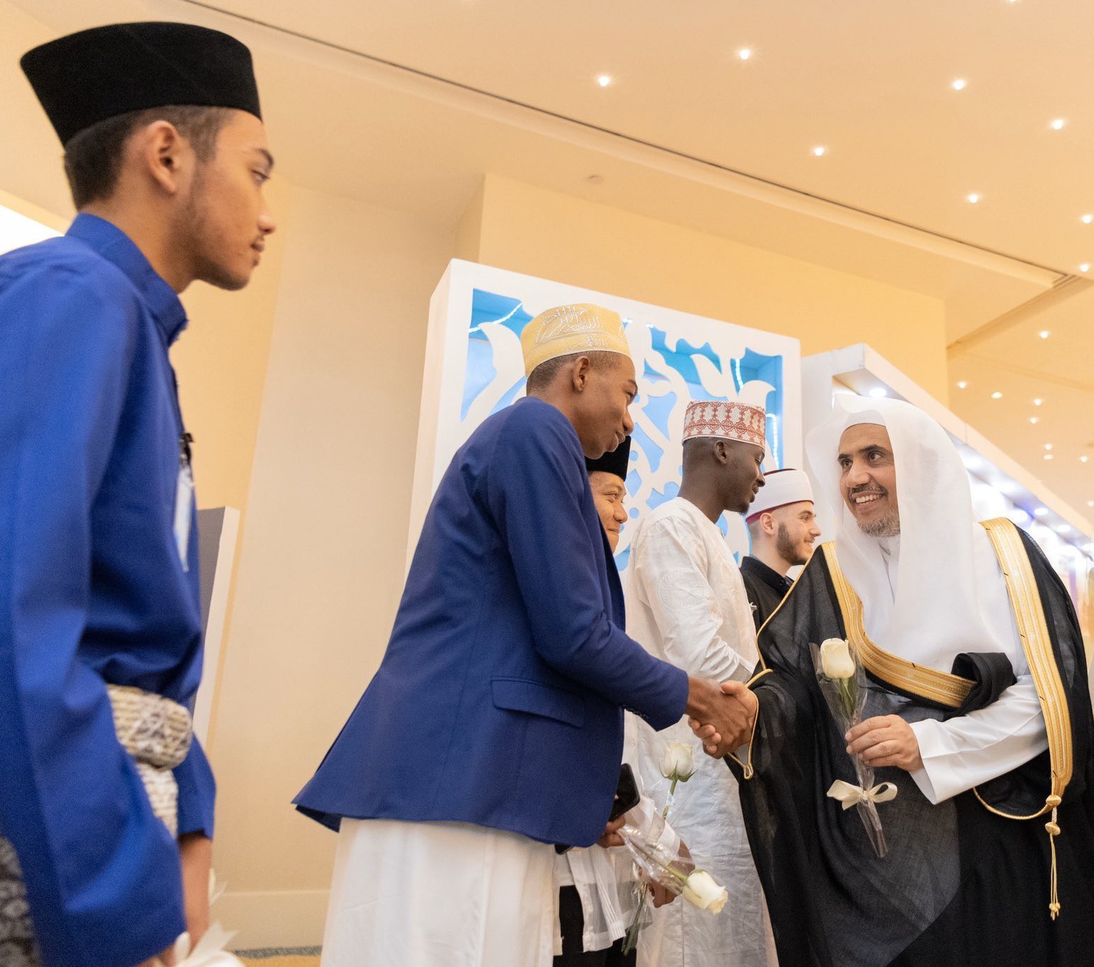 ‏"الشَّبابُ شركاءُ الحاضرِ، ورُواد المستقبل":  ‏ انطلاقًا من رسالتنا التي تُترجِم قيمنا، وما تحمله من الرحمة بالعالمين. ‏وتأسيسًا على هدينا الإسلامي القويم، حيث يقول سيدنا ونبينا محمد ﷺ: "أحبُّ الناس إلى الله أنفعهم للناس"