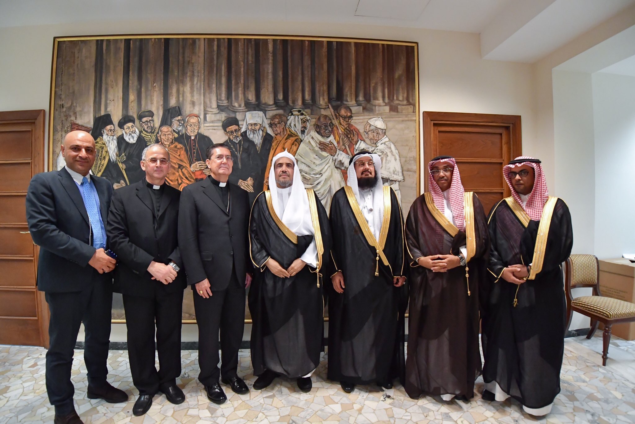 ‏المجلس البابوي بالفاتيكان يعقد اجتماعاً مع معالي أمين الرابطة تناول عدداً من الموضوعات، مشيداً باللقاء التاريخي مع الهولينس البابا فرنسيس
