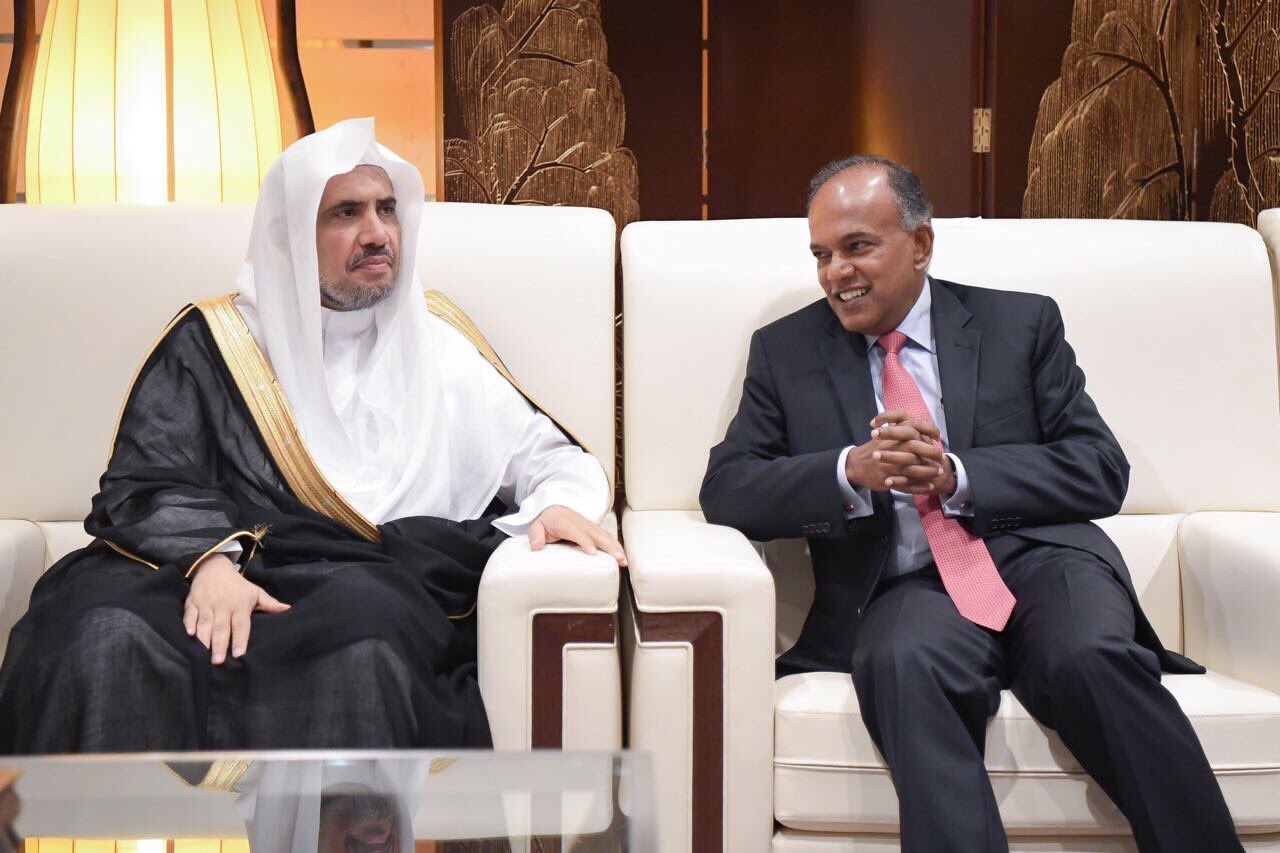 H.E the MWL's Secretary General meeting H.E. the Singaporea Minister of Interior & Law. Topics of common interest were discussed