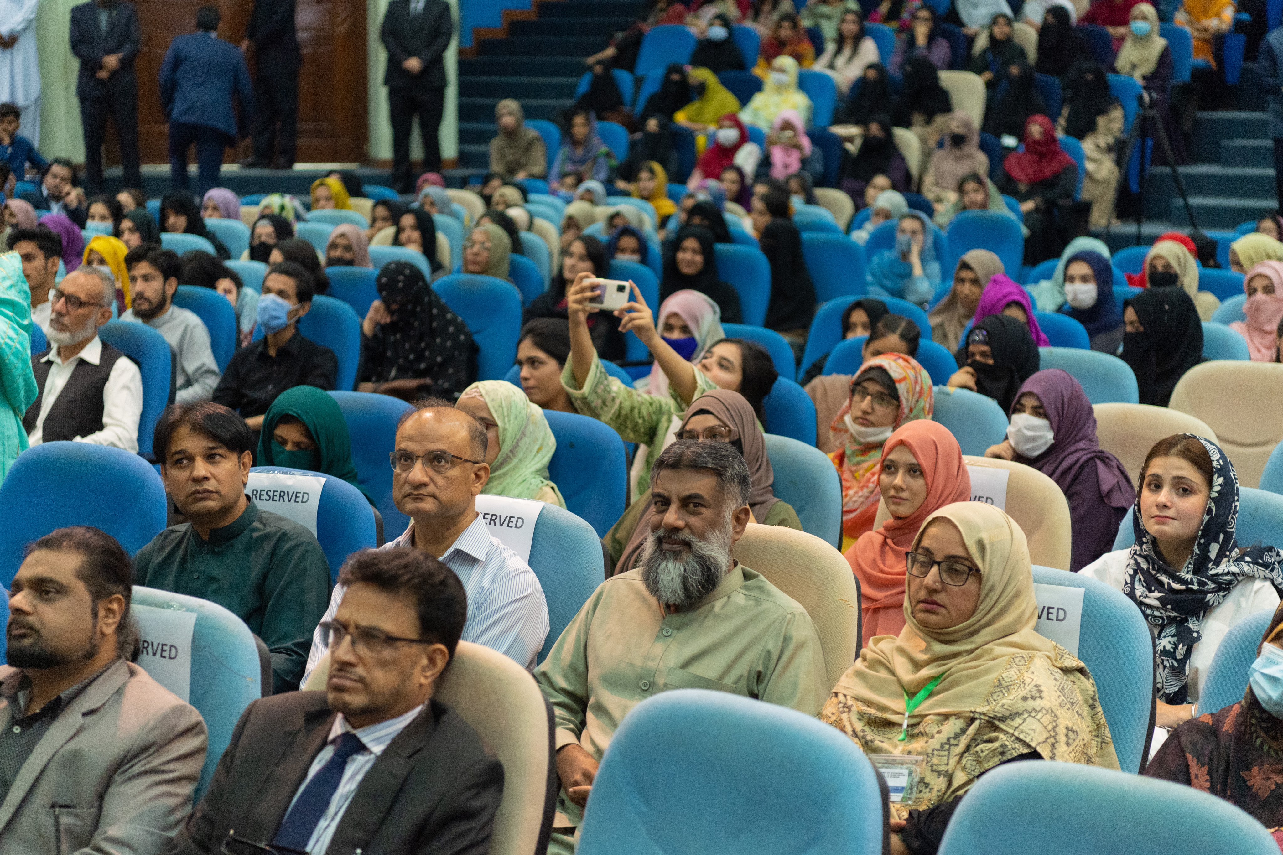 Los resultados de la Conferencia Internacional de Pakistán, patrocinada por la #LigadelMundoIslamico hace dos años, fueron un paso importante para fortalecer la acción islámica común en la lucha contra el odio hacia el Islam.