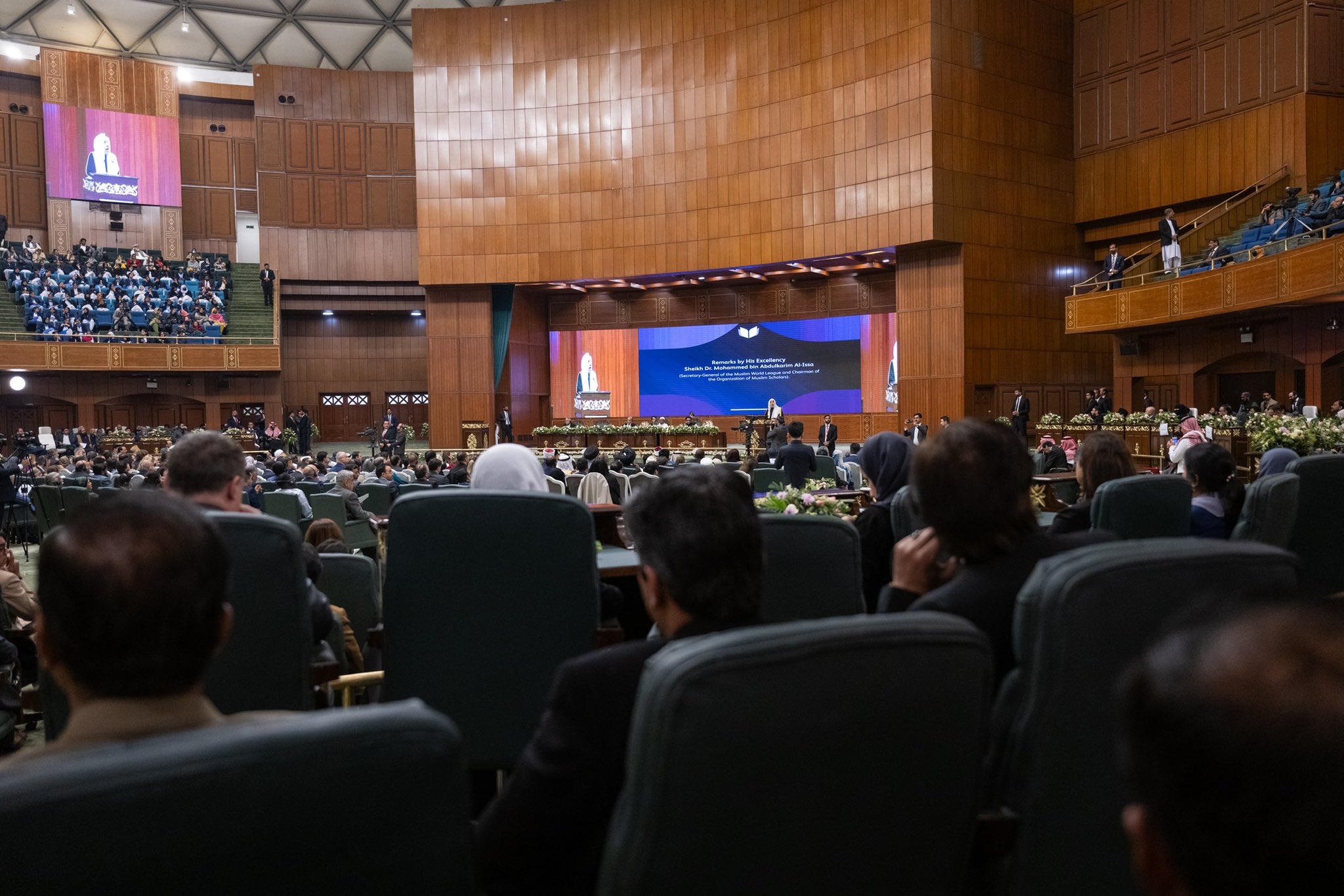 El Secretario General, Presidente de la Comisión de Ulemas, el Sheij Mohammed Al-Issa, durante el lanzamiento de la conferencia EducacionDeNiñas en las sociedades musulmanas desde la capital de Pakistán, Islamabad:
