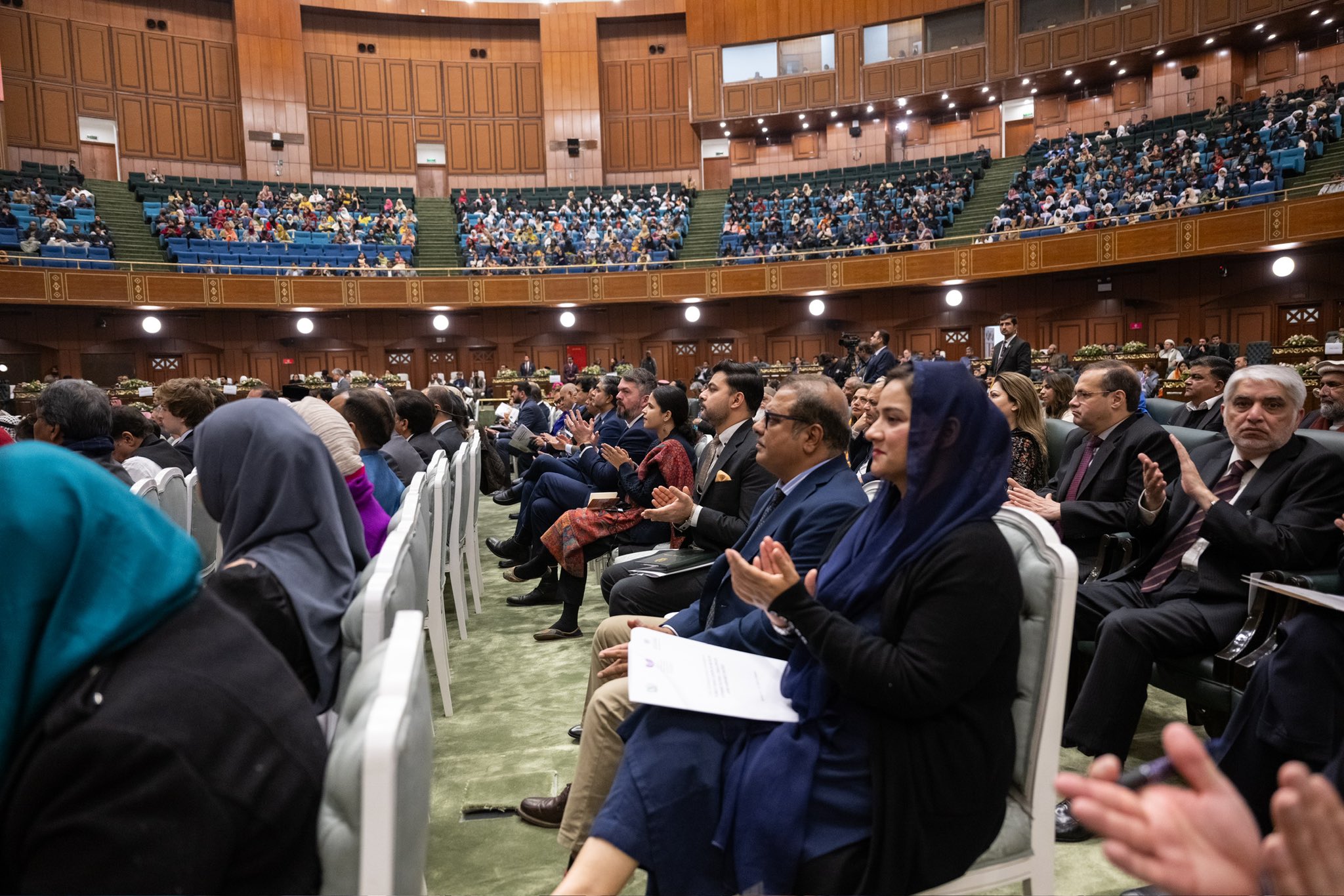 El Secretario General, Presidente de la Comisión de Ulemas, el Sheij Mohammed Al-Issa , durante el lanzamiento de la conferencia EducacionDeNiñas en las sociedades musulmanas desde la capital de Pakistán, Islamabad: