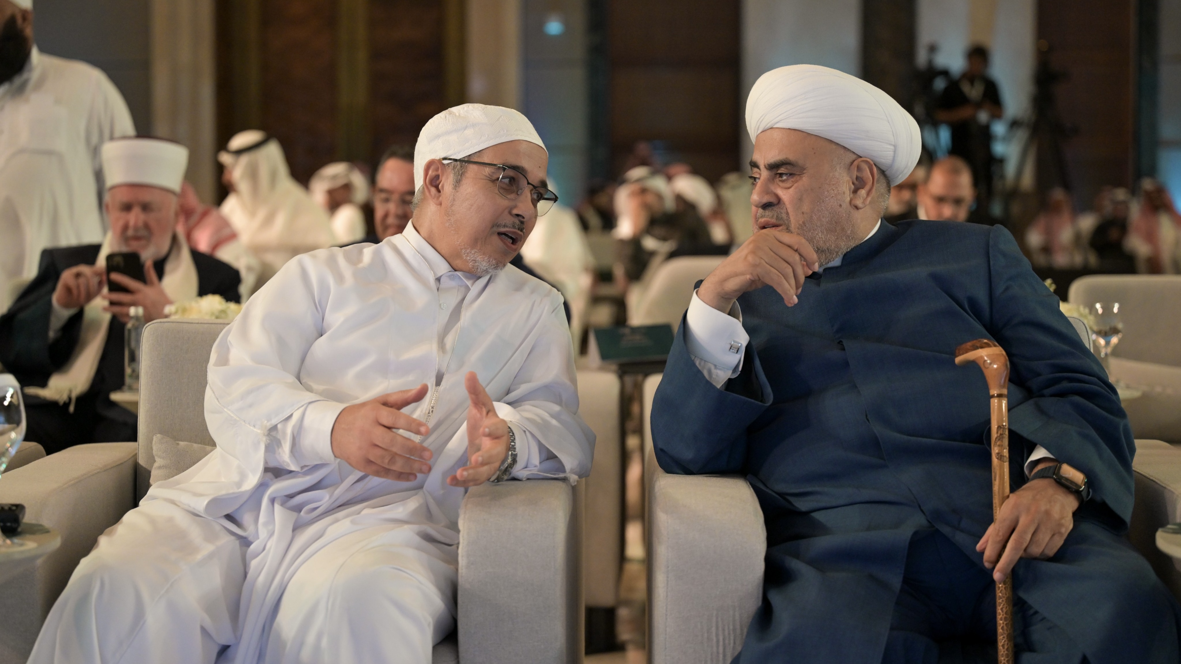 ‏مبادرةٌ في تنوعها وشمولها ومظلتها الشرعية الدولية الجامعة هي الأُولى من نوعها في السياق الإسلامي الرقمي: ‏تطبيق "منهاج" من مكة إلى العالم.