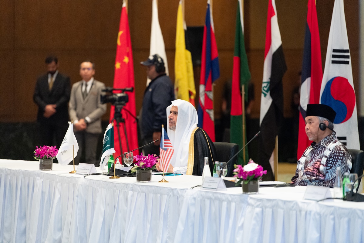 برعاية دولة رئيس الوزراء الماليزي الأمين العام لرابطة العالم الإسلامي يدشن مجلس علماء آسْيان