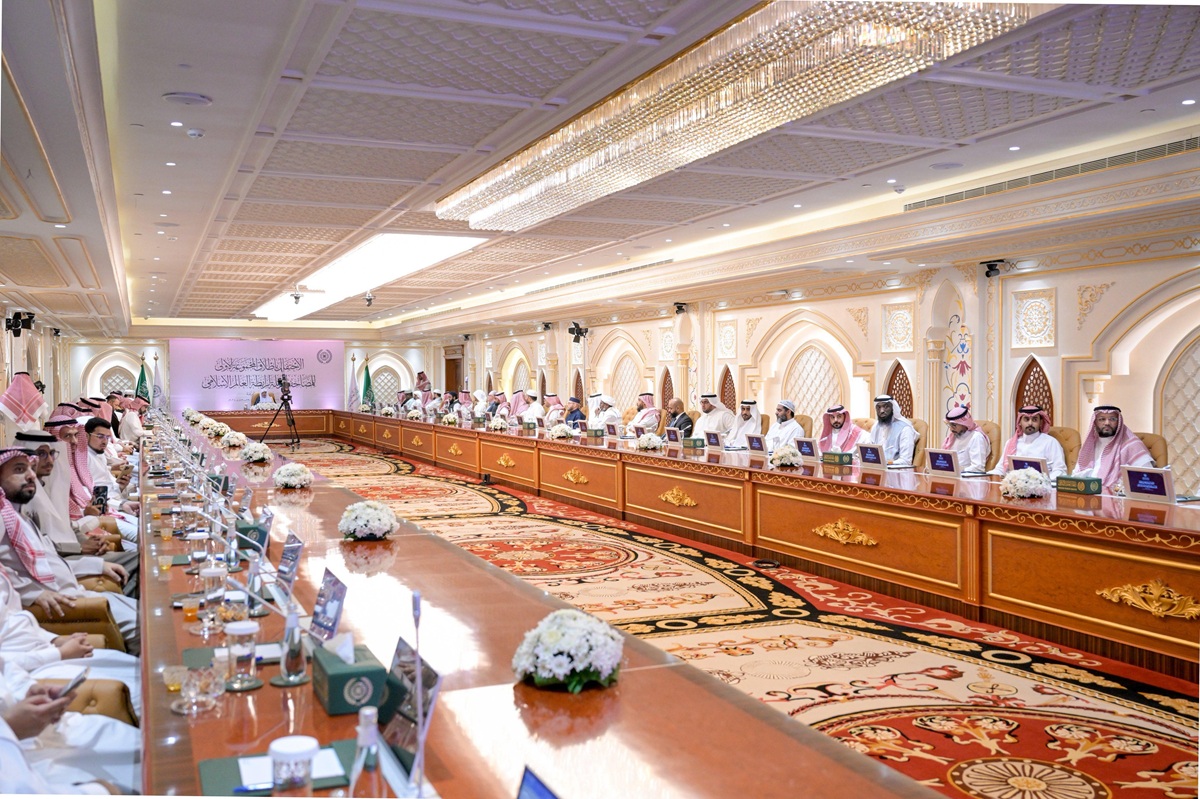 د. العيسى يُطلق المجموعة الأولى من المصاحف المُرتّلة لرابطة العالم الإسلامي