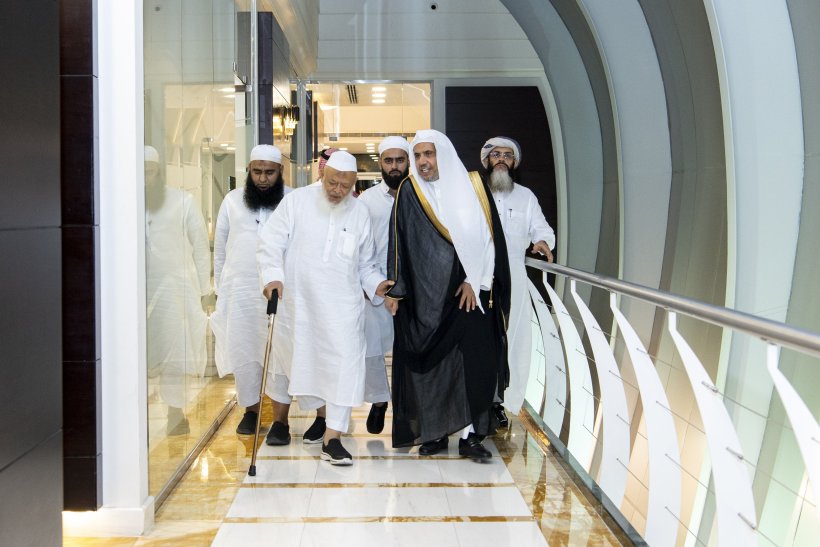 سیکرٹری جنرل اور چیئرمین مسلم علماء کونسل شیخ ڈاکٹر محمد العيسى نے جمعیت علمائے ہند کے صدر شیخ ارشد مدنی اور ان کے ہمراہ وفد کا استقبال کیا